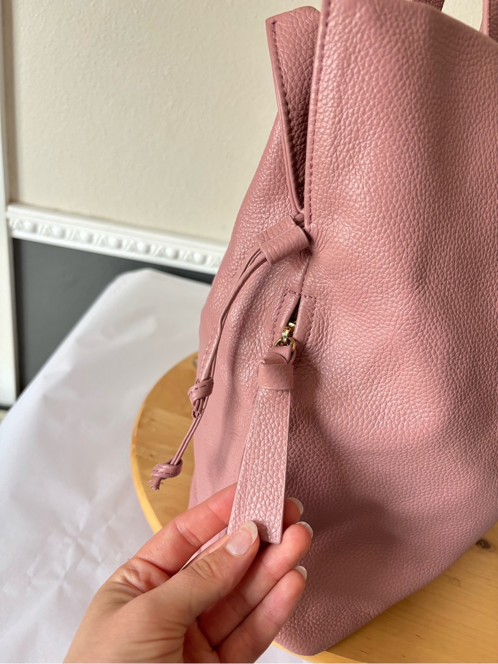 NEW Tote Le Monde Roma Cinch 100% Leather Everyday Pebbled Tote in Dusty Rose - Picture 4 of 6